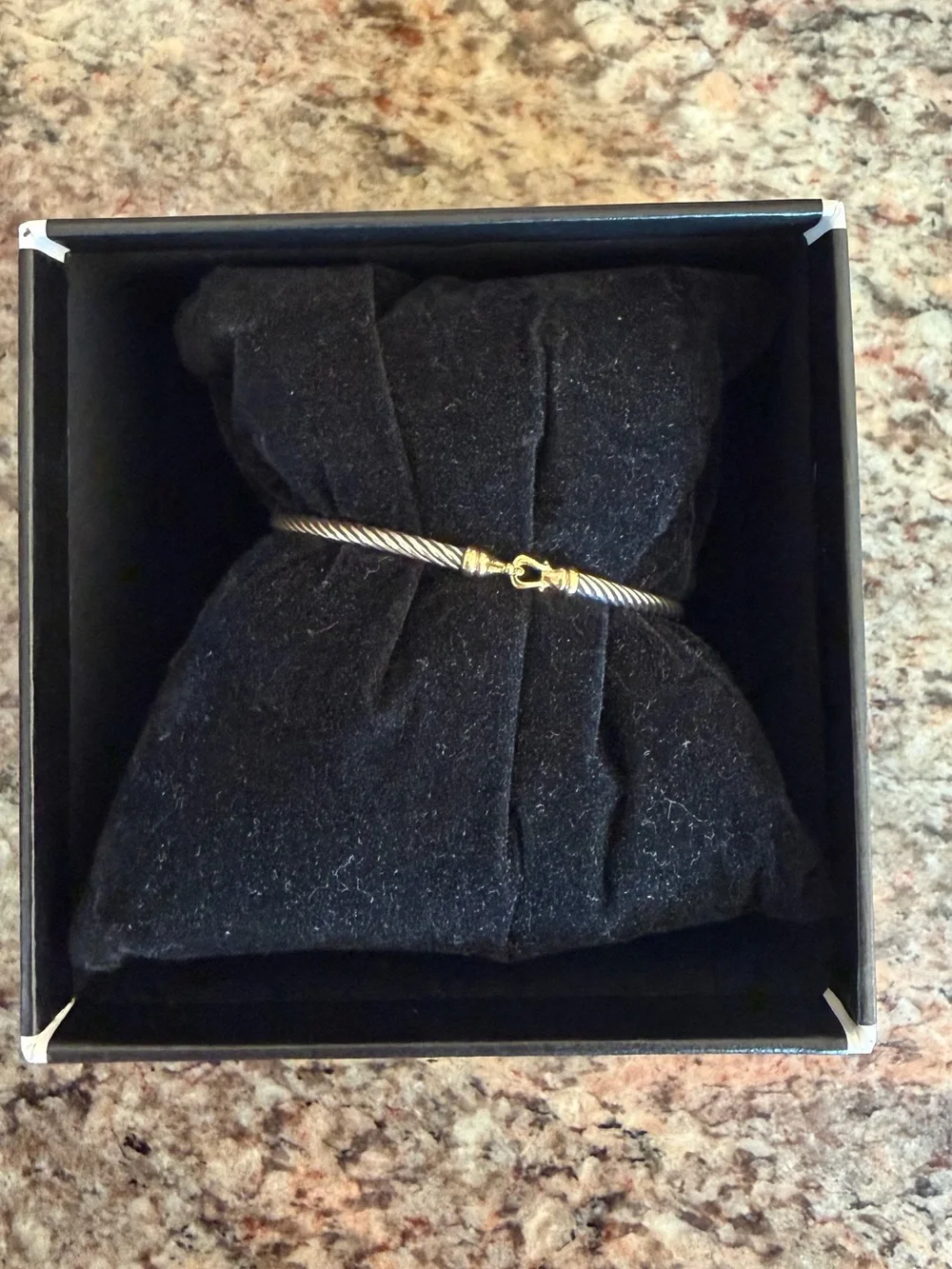 Two tone David Yurman cable bracelet. 2.6 mm. Size small. - Picture 1 of 3
